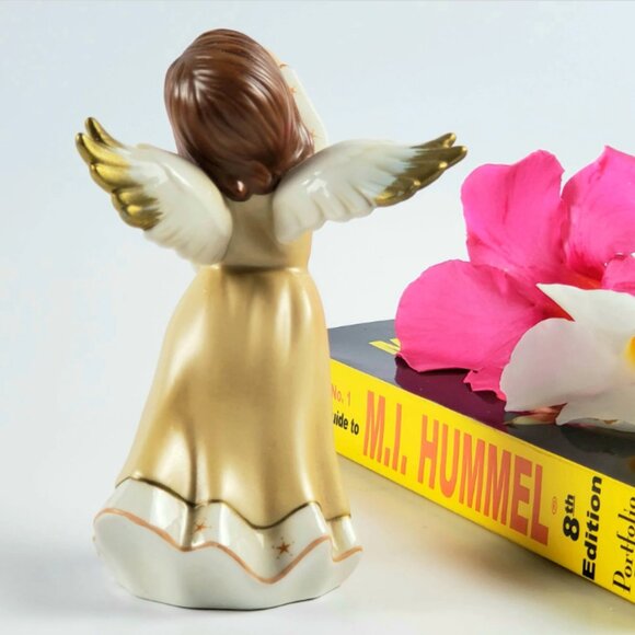 Hummel Figurine -TMK 8 - Angelic Wishes 2008 Annual- North American Exclusive - Picture 6 of 10